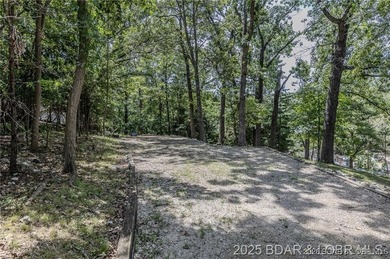 RARE OPPORTUNITY - The last remaining lot in the desirable - photo 9