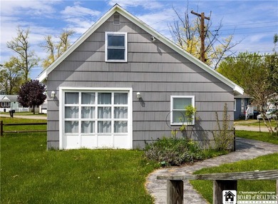 Here's your chance to jump on a rare opportunity in the lively - photo 2