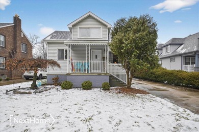 Detroit River Home For Sale in Wyandottecity_Wayne Michigan