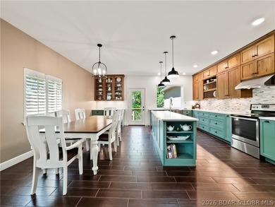 EXTREMELY MOTIVATED SELLER. Nearly flat lakefront yard, acreage - photo 6