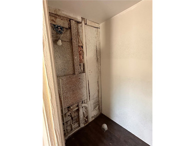 INVESTOR SPECIAL WITH OWNER FINANCING OPTIONS AVAILABLE! With - photo 15