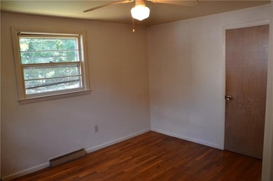Perfect for investors and handy folks alike, this one-level - photo 15