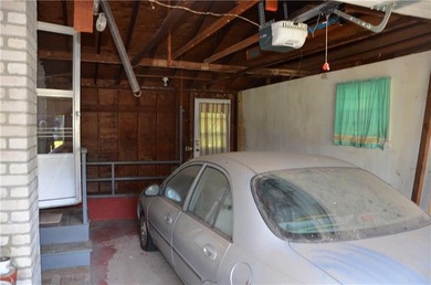 Perfect for investors and handy folks alike, this one-level - photo 17