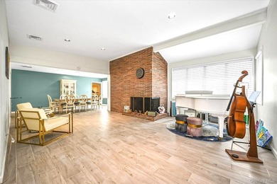 Stunning expanded ranch in the exclusive Lake Success sits on - photo 2