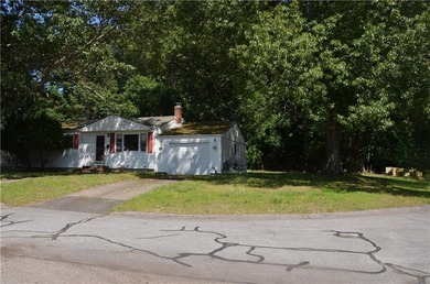 Perfect for investors and handy folks alike, this one-level - photo 25