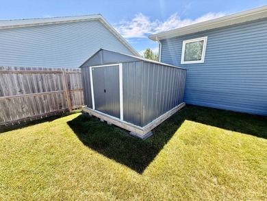 Step into this beautifully updated 3 bedroom, 2.5 bath home - photo 8