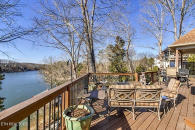 CAPTIVATING VIEWS of Tellico Lake from the Foyer draw you into - photo 22