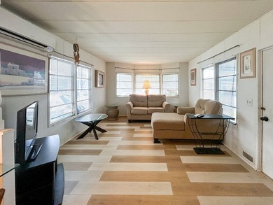 This steal of a home is move in ready and fully furnished - photo 4