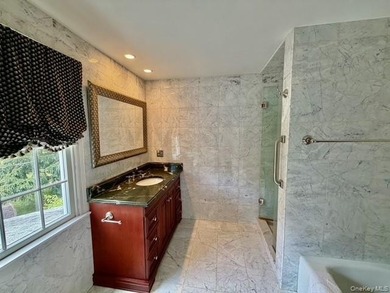 Nestled in the heart of the North Fork, this beautiful 4-bedroom - photo 15
