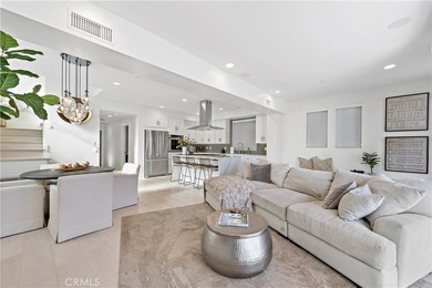 Located in the heart of Corona del Mar Village, this home - photo 17