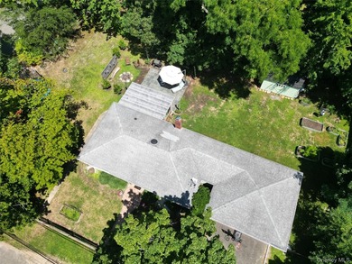 Nestled in the heart of the North Fork, this beautiful 4-bedroom - photo 22