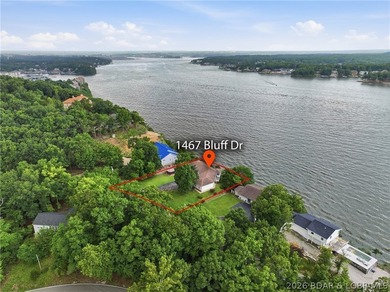 Perched on a bluff in the heart of Osage Beach, this one-owner - photo 33