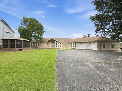Perched on a bluff in the heart of Osage Beach, this one-owner - photo 46