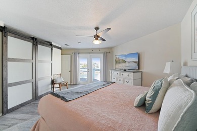 Waterfront luxury meets effortless coastal living--this is the - photo 18