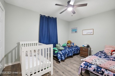 Welcome to your beautifully updated 3-bedroom, 2-bathroom home - photo 21