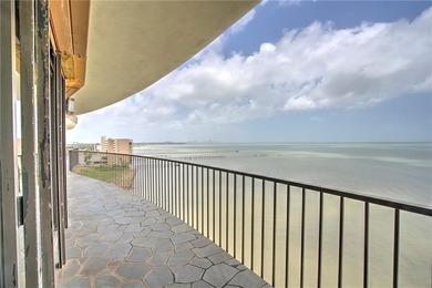This top floor penthouse waterfront condo at the luxury Landmark - photo 25