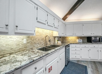 Waterfront luxury meets effortless coastal living--this is the - photo 27