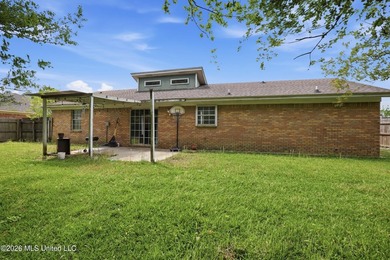 Welcome to your beautifully updated 3-bedroom, 2-bathroom home - photo 31