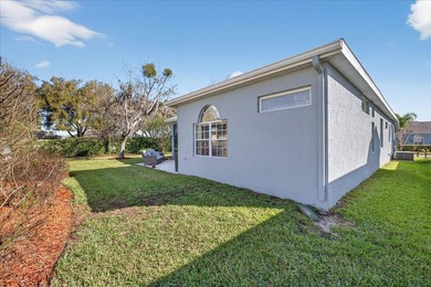Welcome home to this beautifully maintained 3-bedroom, 2-bath - photo 8