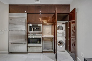Rarely available oceanfront residence at the most sought-after - photo 13