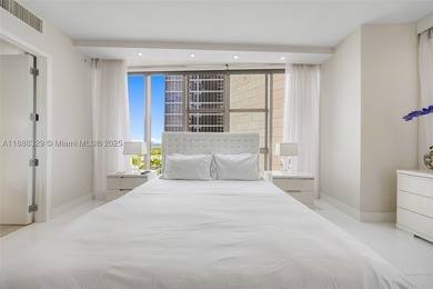 Rarely available oceanfront residence at the most sought-after - photo 24