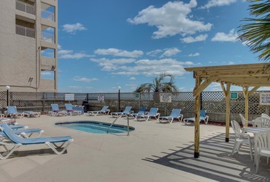 Bring all offers! This furnished 2 bed 2 bath oceanfront unit - photo 26