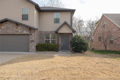 BRAND NEW ROOF & GUTTERS!! Back to market at no fault to Seller - photo 32