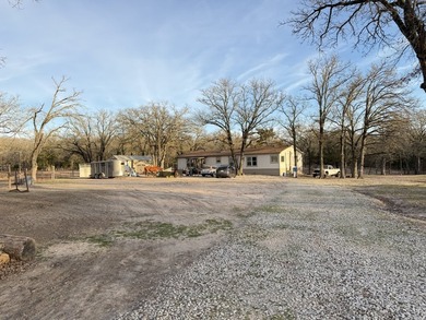 Brand new Roof! Amazing property on a little over 5 acres - photo 3