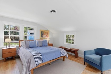 Set in the heart of Stony Brook Village, this charming two - photo 14