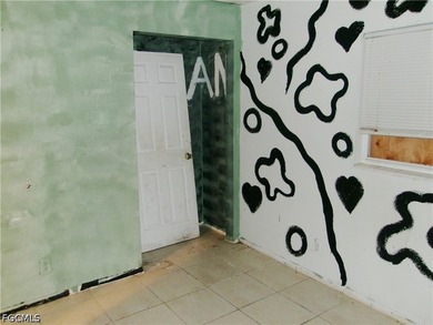 Bring your vision to this Fort Myers fixer-upper with a lot of - photo 15