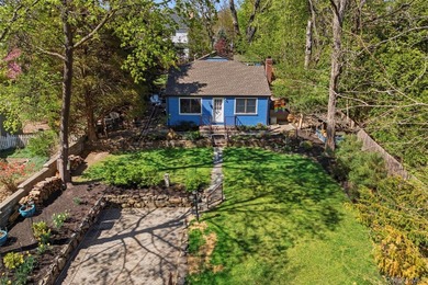 Set in the heart of Stony Brook Village, this charming two - photo 24