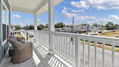 Welcome to Stadium Way! This thoughtfully designed two-story - photo 4