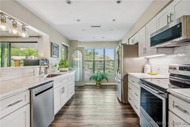 The location at Water's Edge everyone wants. A walk in unit with