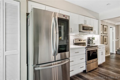 The location at Water's Edge everyone wants. A walk in unit with