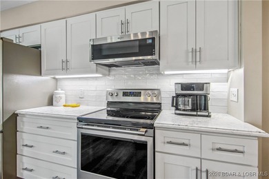 The location at Water's Edge everyone wants. A walk in unit with