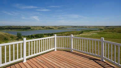 Whether you're searching for a year-round residence or the - photo 24