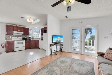 Rare, private island with white, sandy beach in the Florida Keys - photo 25