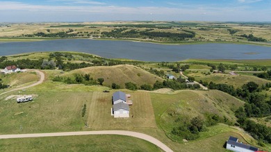 Whether you're searching for a year-round residence or the - photo 32