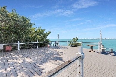 Rare, private island with white, sandy beach in the Florida Keys - photo 44