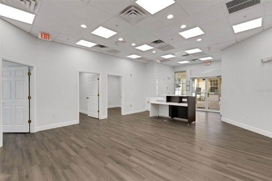 ** EIGHT BIG OFFICES WITH GREAT LOCATION, AWESOME OPEN-PLAN - photo 9