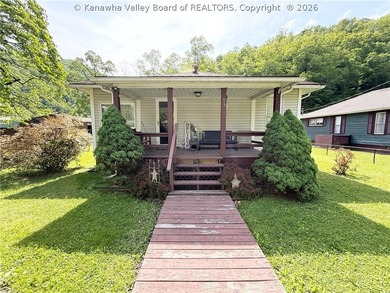 Come give this home some TLC. Central to Boone County or Beckley - photo 3
