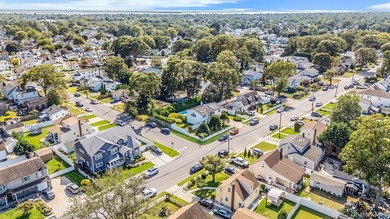 Welcome to 540 Scudder Avenue, a beautifully maintained custom - photo 37