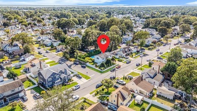 Welcome to 540 Scudder Avenue, a beautifully maintained custom - photo 38