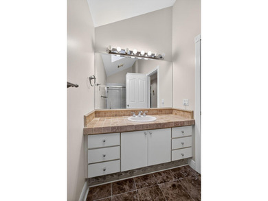 Enjoy South Florida living from this lovely Divosta-built home! - photo 36