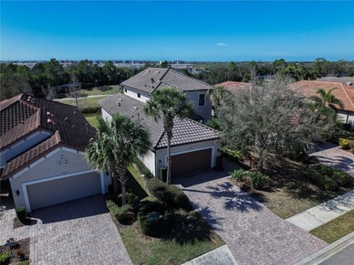 Short Sale. This beautifully updated 4-bedroom, 4.5-bath home in - photo 3