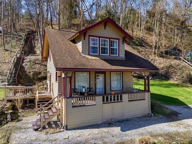 Lake Home For Sale in Charleston, West Virginia