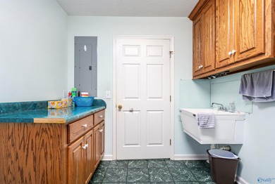 Welcome to 106 Hammons Street in Athens! Nestled on a gorgeous