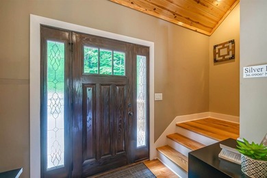 Beautifully maintained condominium located minutes from - photo 6