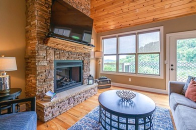 Beautifully maintained condominium located minutes from - photo 9