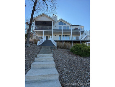 Lake of the Ozarks Home Active Under Contract in Osage Beach Missouri
